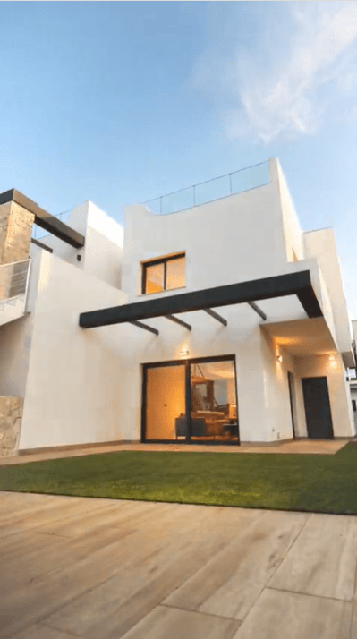 Chalet in Orihuela Costa